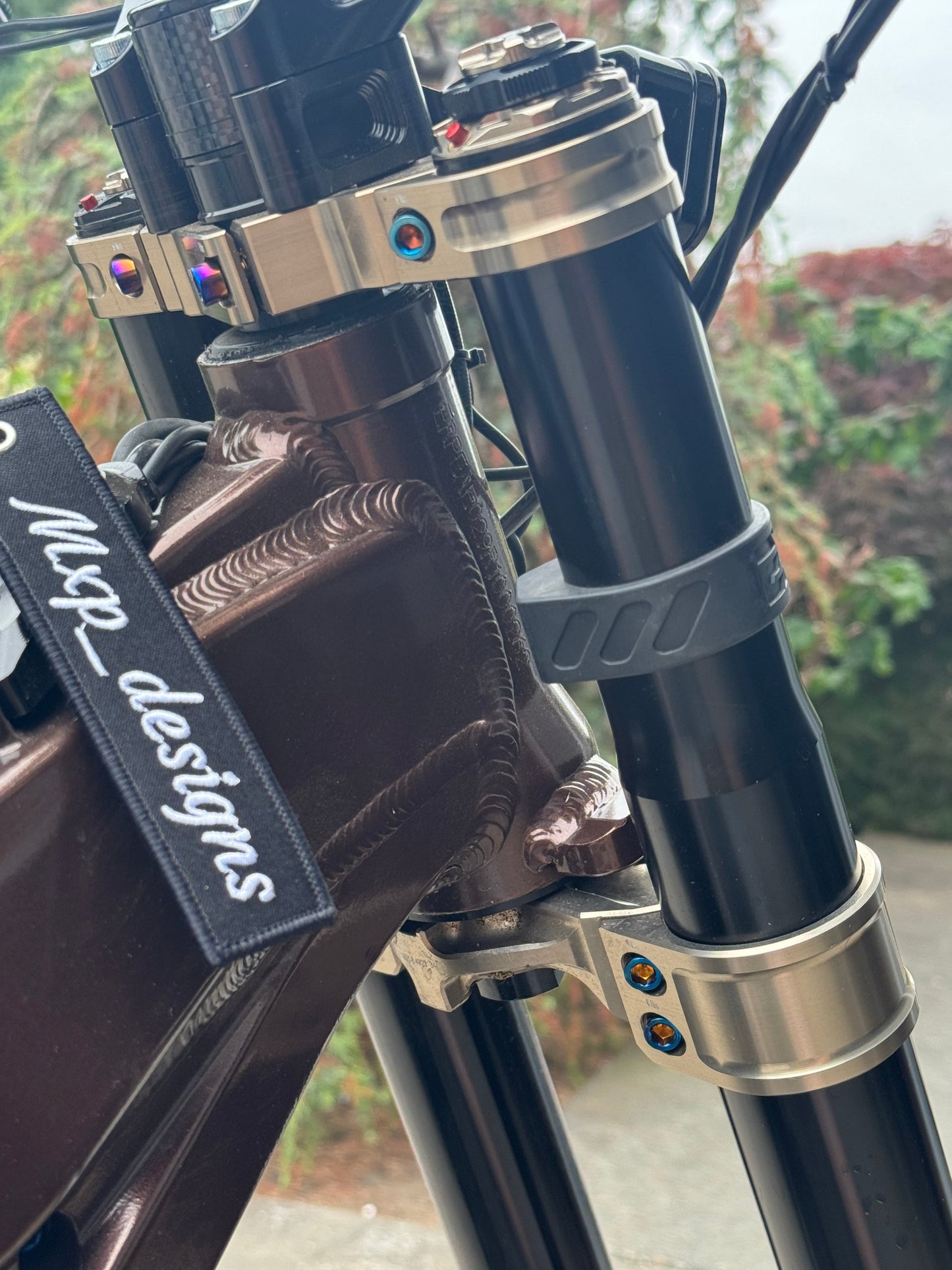 𝙁𝙤𝙧𝙠 𝙩𝙞𝙩𝙖𝙣𝙞𝙪𝙢 𝙗𝙤𝙡𝙩𝙨