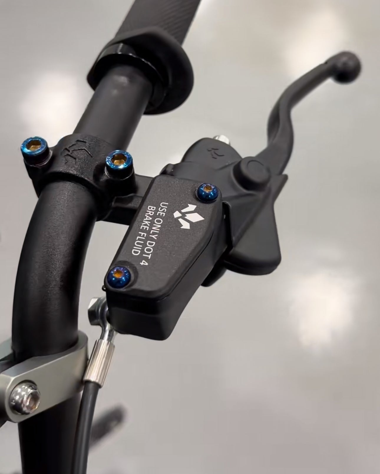 Titanium brake reservoir bolts